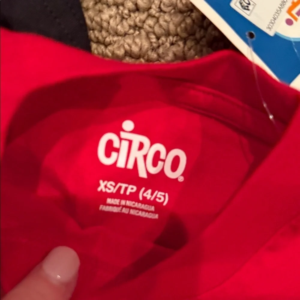 Gap boys and Circo bundle if 4 short sleeved tshirts XS (4-5) Star Wars & solids